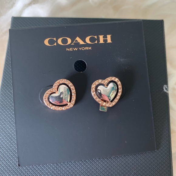 ❤️PEARL HEART HALO STUD EARRINGS❤️ - Picture 2 of 5